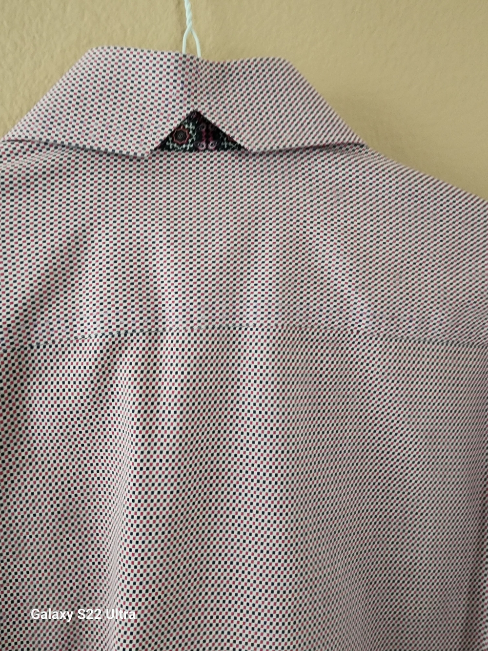 Men's Patterned Light Pink Dress Shirt with Floral Contrast Trim - Picture 3 of 4